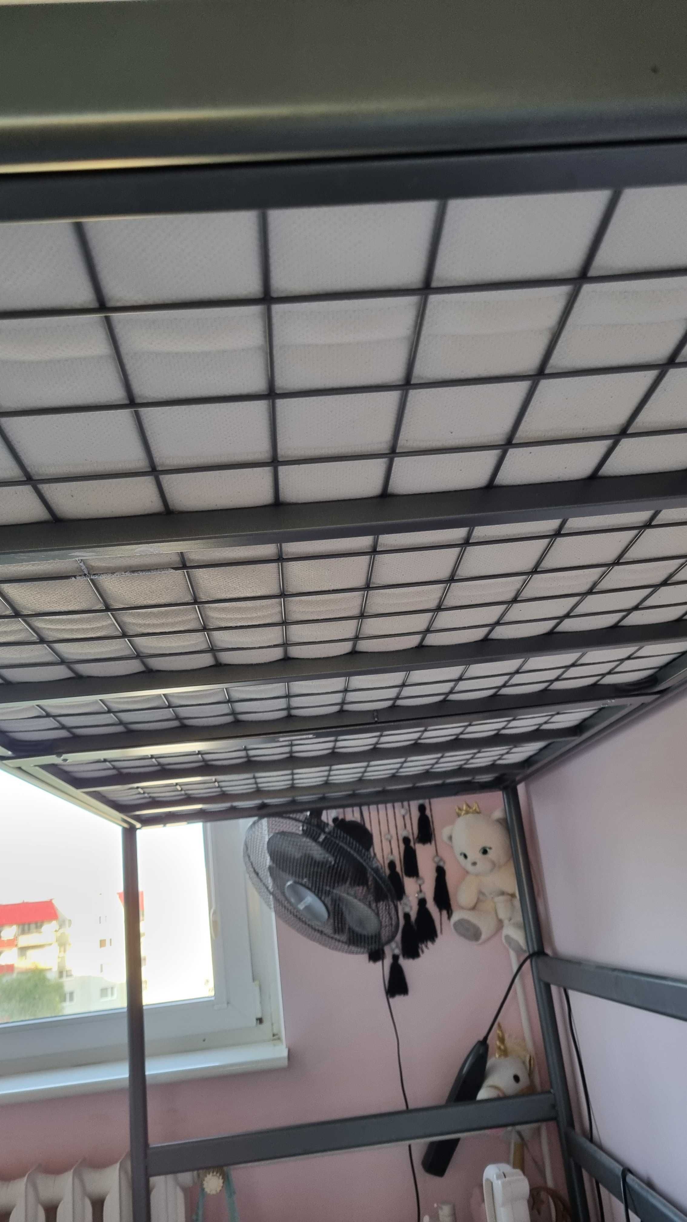 Łóżko piętrowe SVÄRTA 90x200 z materacem MALVIK