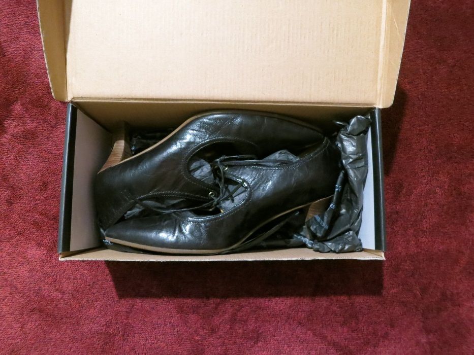 ECCO женские туфли 38 размер (стопа 25 см.) черные качество