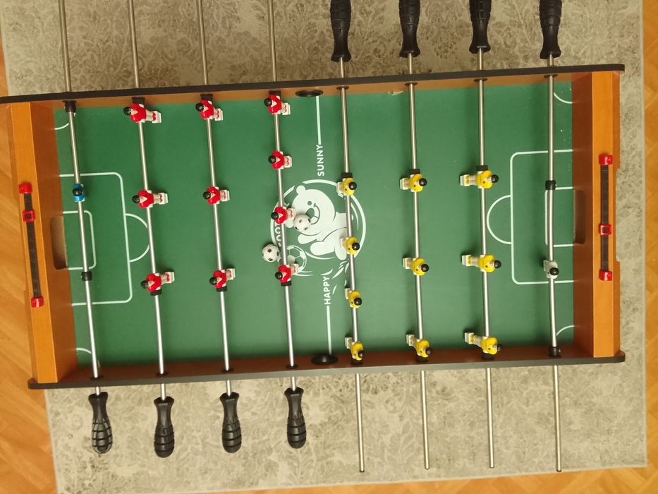 Футбол напольный, дерево.