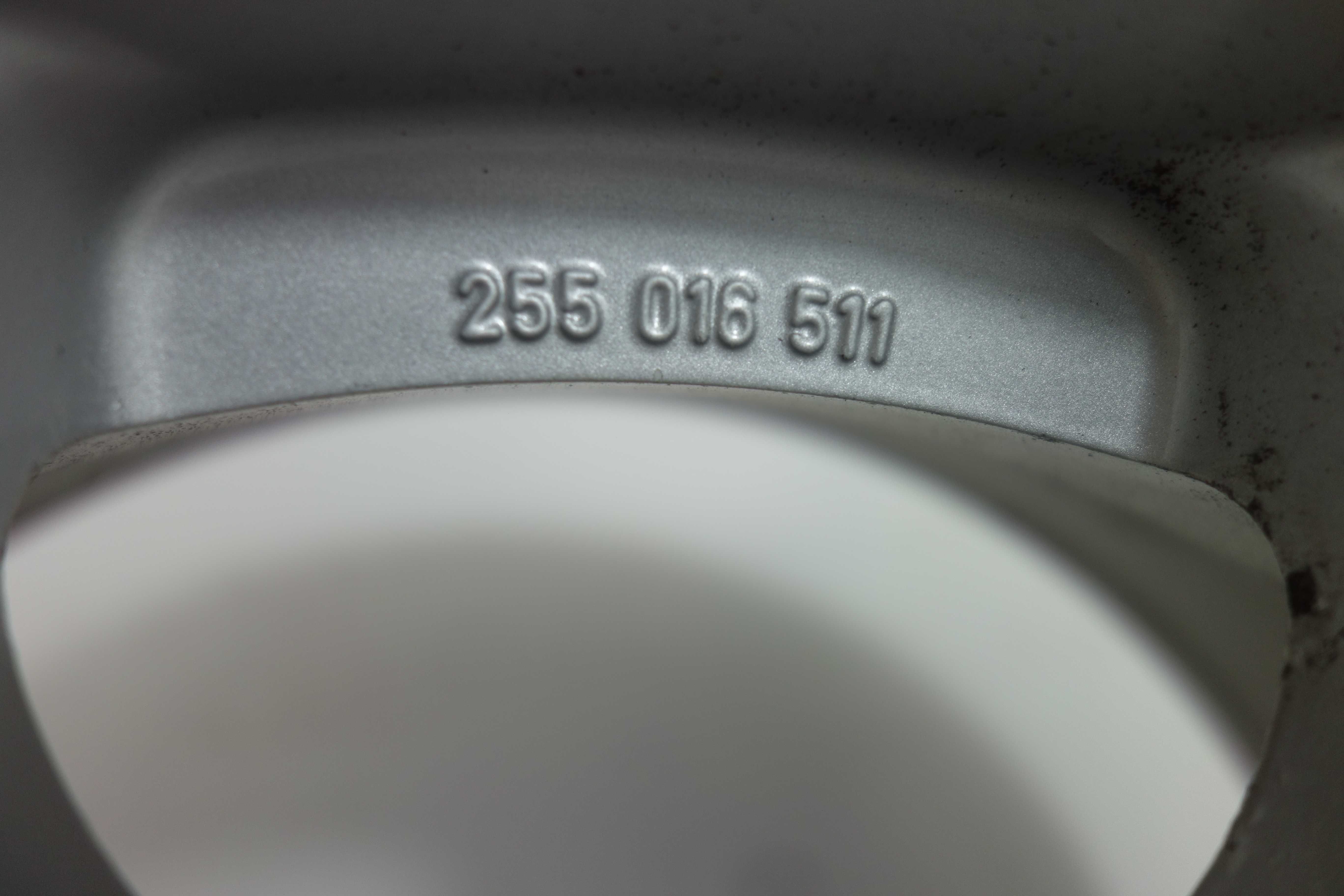 Alufelgi 15" 5x112 Audi 100 A6 Seat Leon Skoda Octavia Vw Srebrne 976