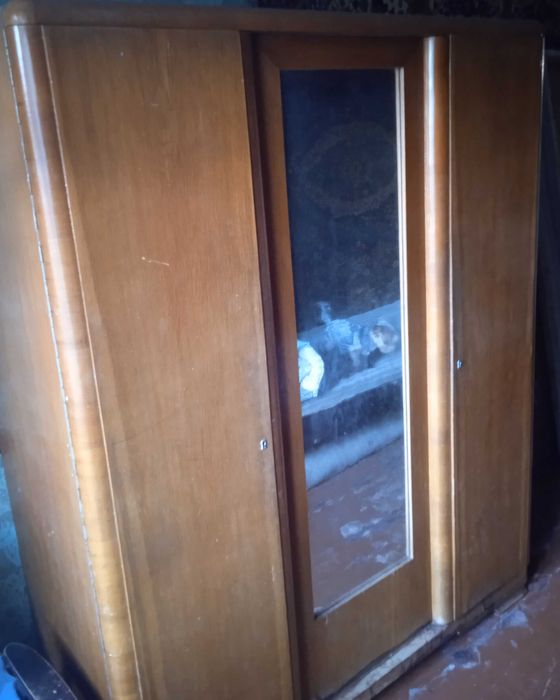 Шкаф платяний тристворчатий часів СРСР можлива доставка і установка
