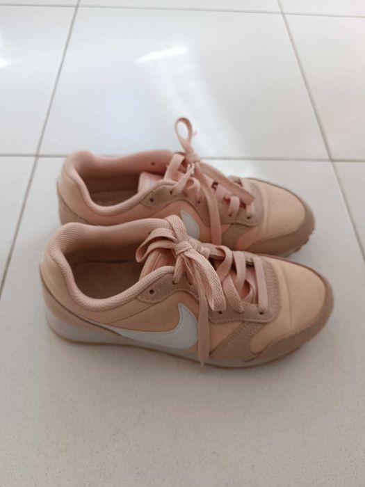 Sapatilhas Nike senhora - novas, tamanho 36