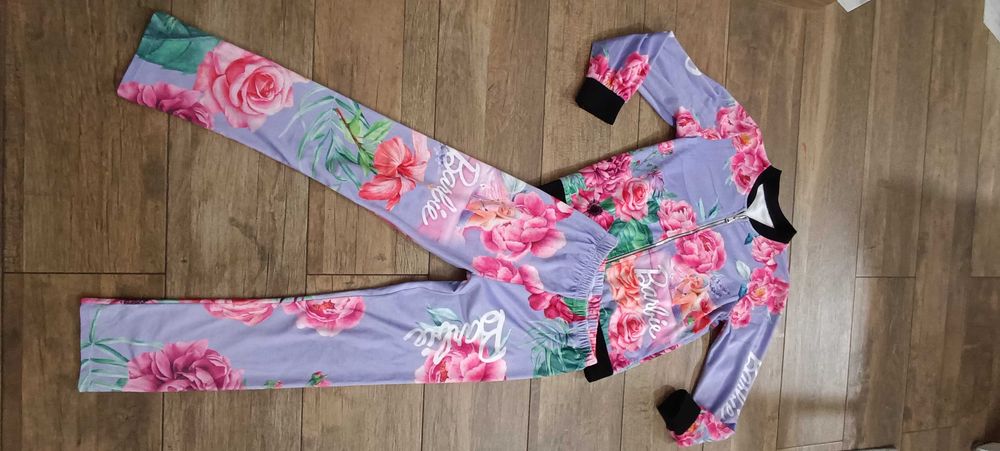 Dres welurowy dla dziewczynki 146 barbie