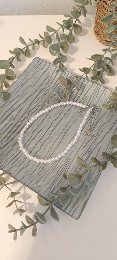 Bonito choker de pérolas