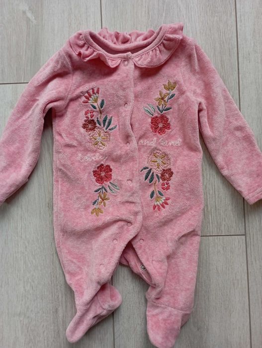 Zestaw z UK ubranek niemowlęcych dla dziewczynki TU BABY 56 62 68