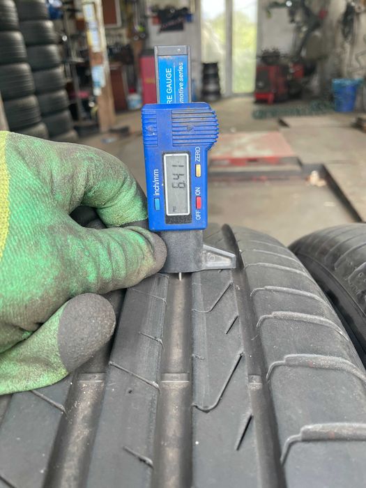 Komp. Opon Pirelli 225/60R18