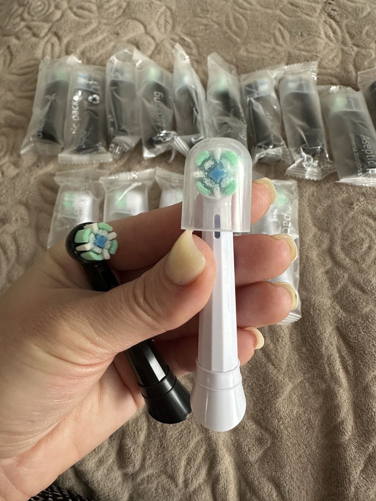 Насадки на зубну щітку Oral-B iO 3,4,5,6,7,8,9,10