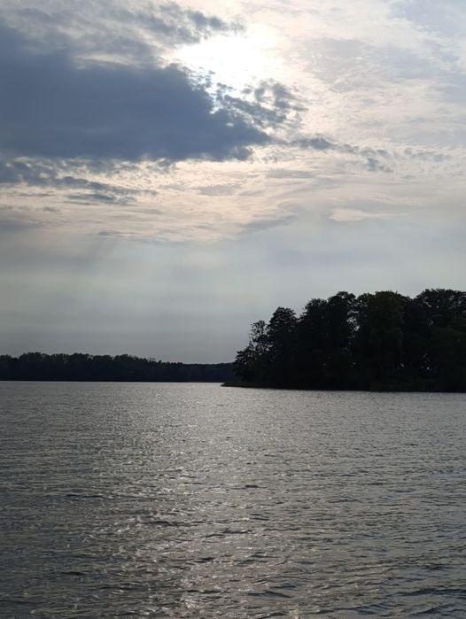 Komfortowy Domek 1 nad jeziorem Dadaj przy plaży z prywatnym pomostem