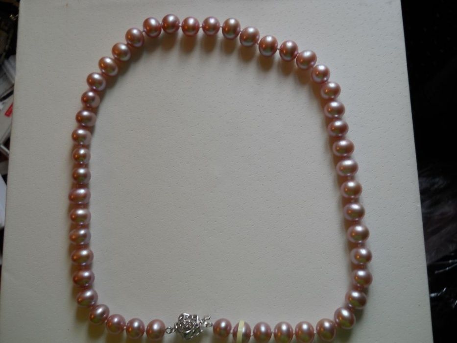 Ожерелья из крупного жемчуга 10 мм. Цвет - нежно сиреневый.