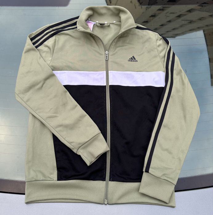 Олімпійка адідас adidas оригінал розмір M