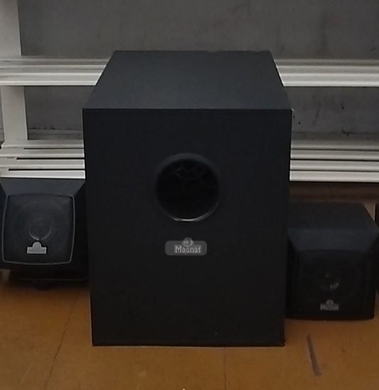 Subwoofer Magnat + klumny