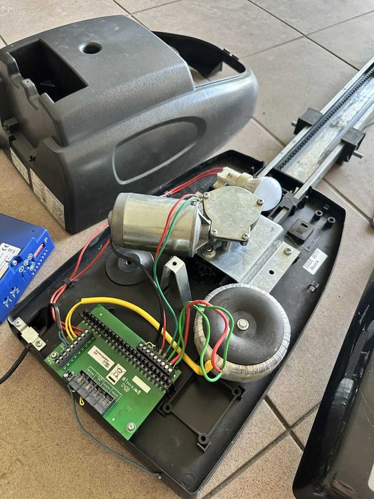 Napęd bramy garażowej Normstahl