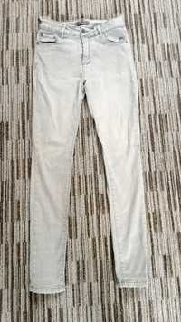 Spodnie dżinsowe z wysokim stanem jasnoszare rurki skinny