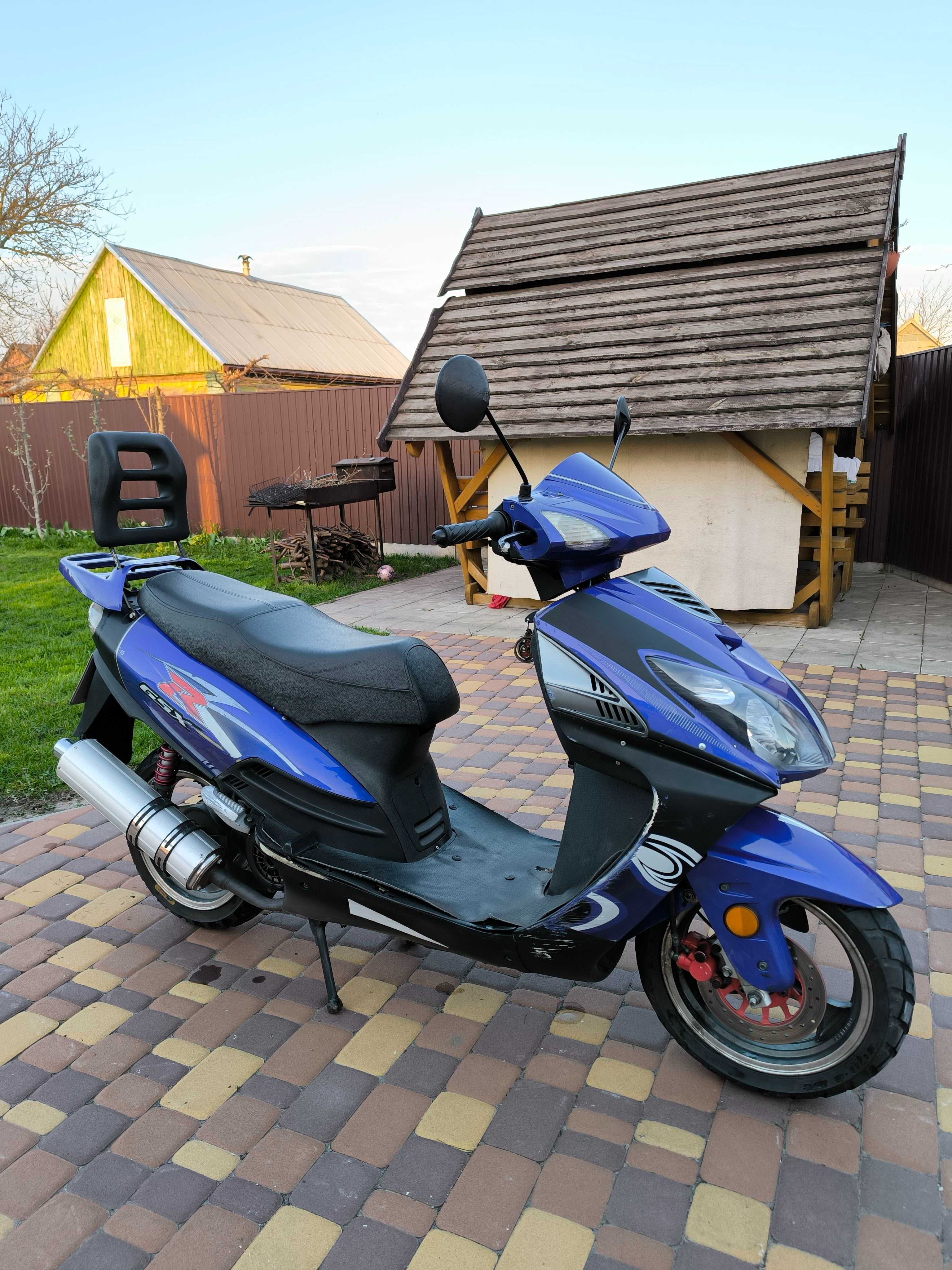 Скутер 150сс Yiben YB150T-15D