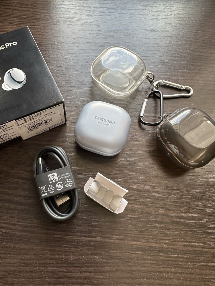 Оригінал Samsung Galaxy Buds Pro Silver + у подарунок два чохли