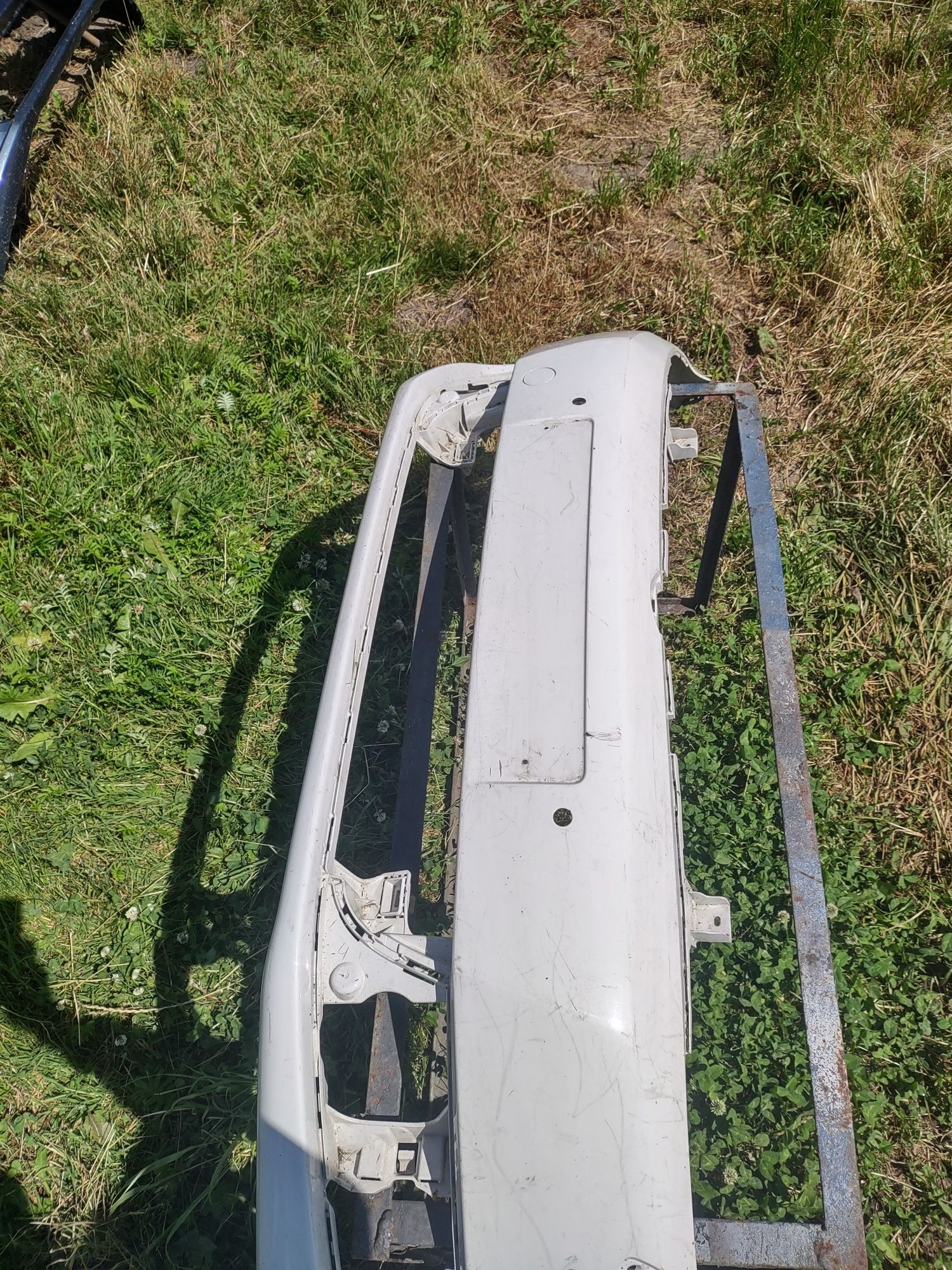 Zderzak przedni przód VW Golf 6 PLUS pod spryski i 4 x PDC