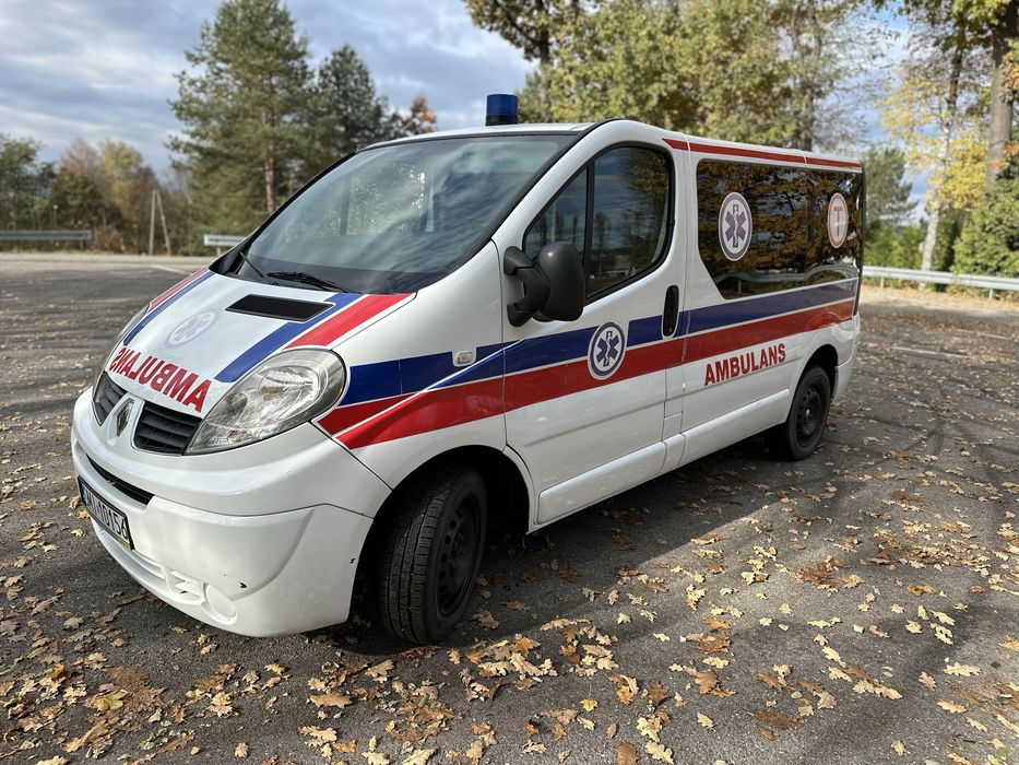 Trafic Ambulans Karetka