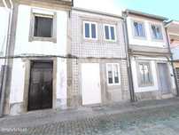 Moradia T2 para venda no centro de Viana do Castelo