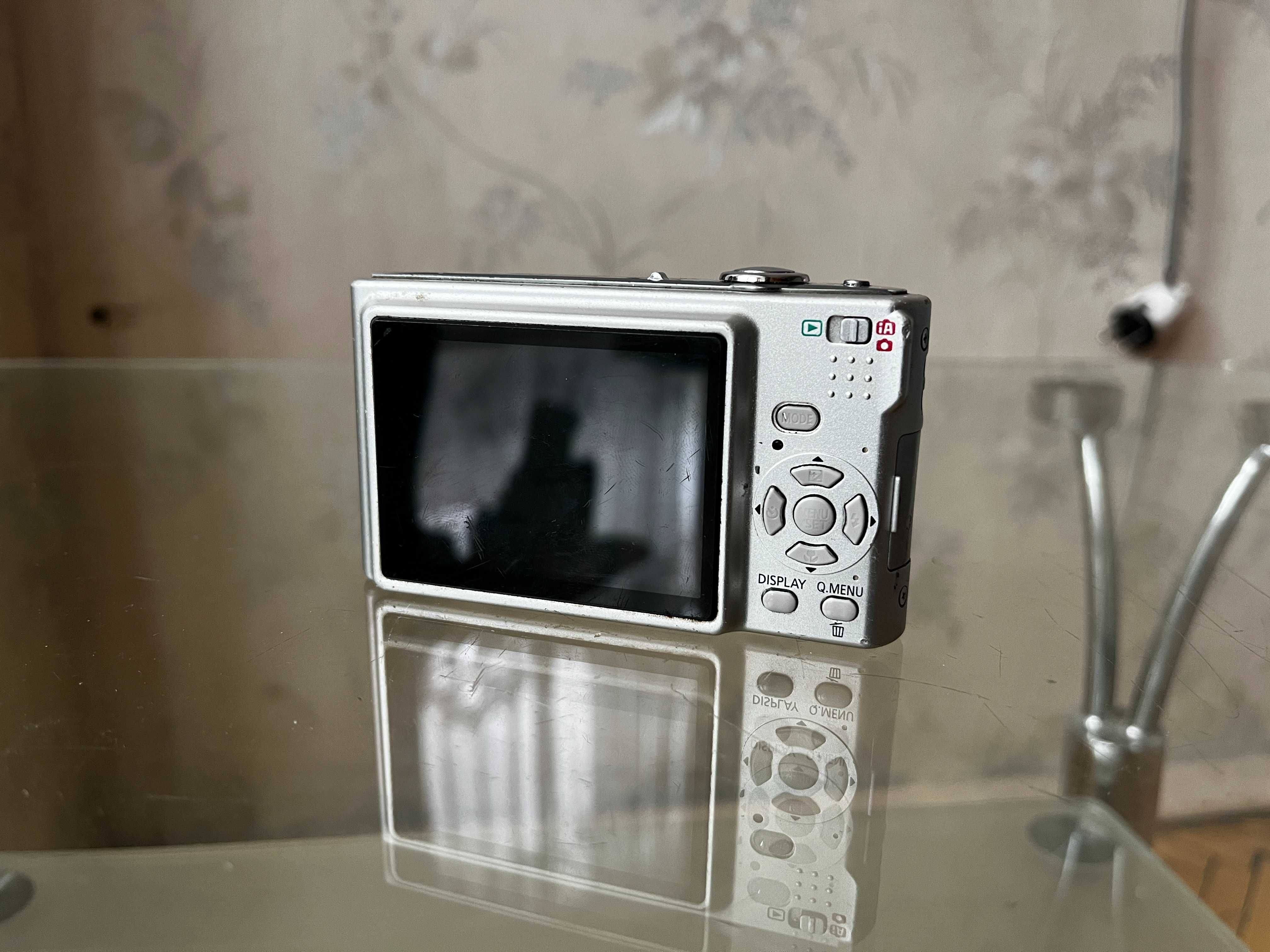 Фотоаппарат "Panasonic Lumix DMC-FS5" (не рабочий)