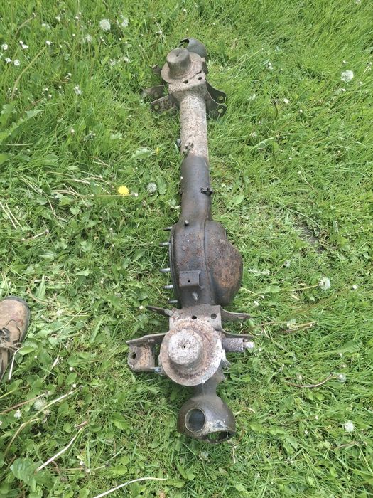 Pochwa obudowa mostu przód Nissan patrol gr Y60