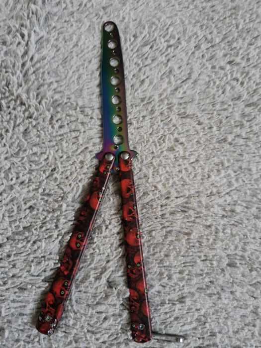 Nóż motylkowy stan mowy