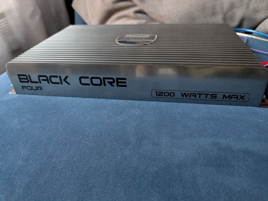 Автомобильный усилитель magnat black core four