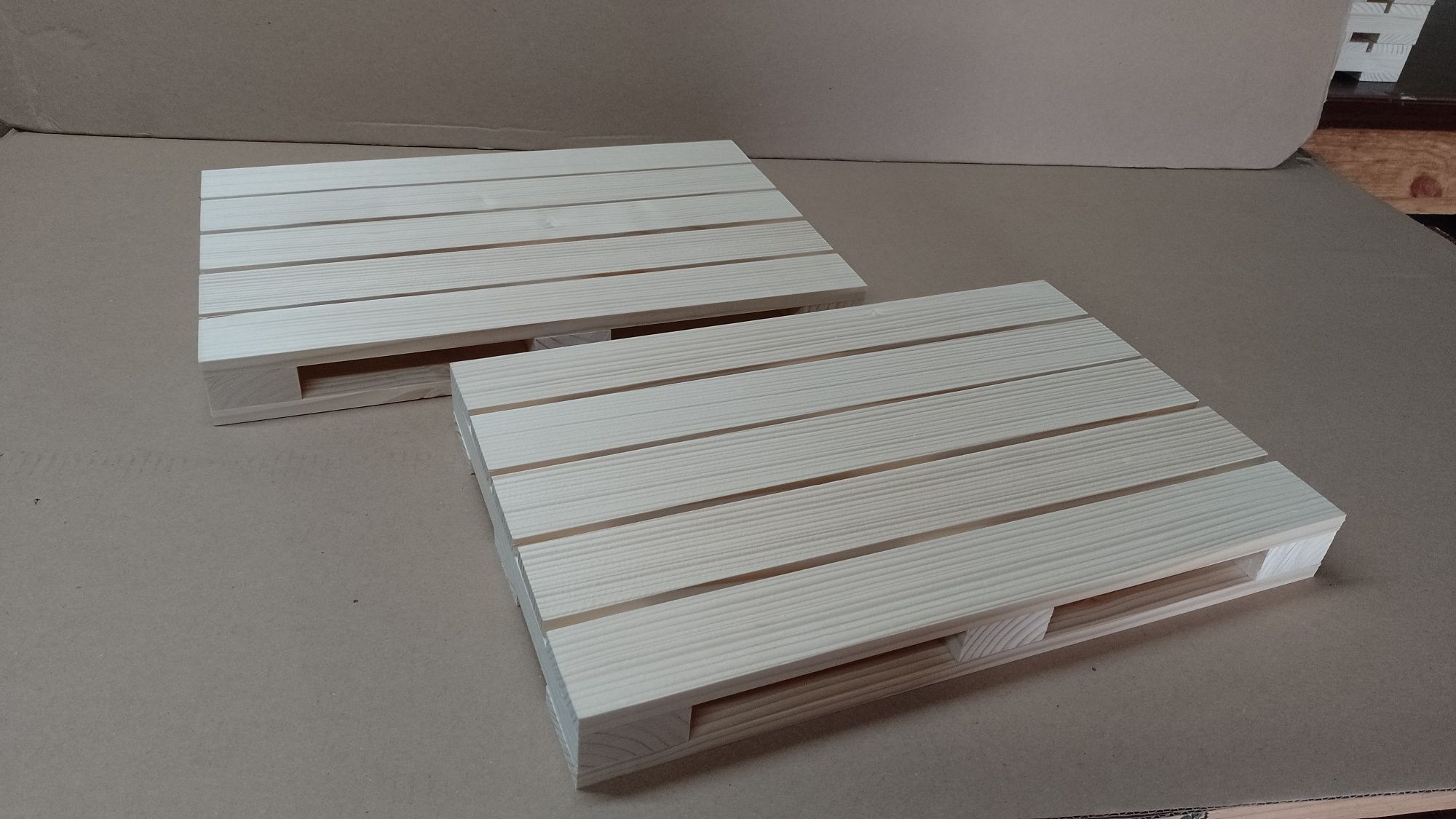 Paleta mini 25x39cm taca podstawa drewniana z drewna NIE SKLEJKA