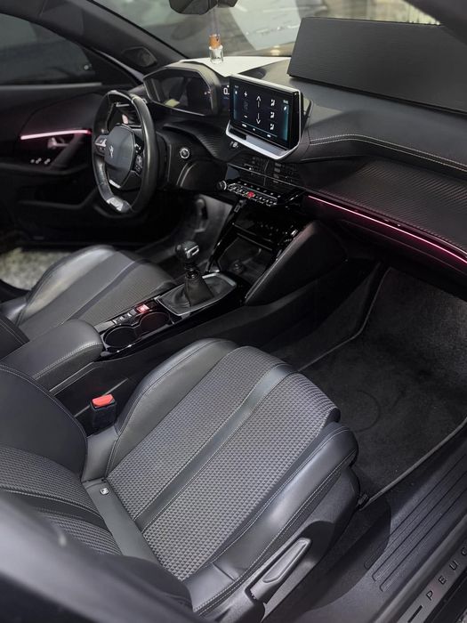 PEUGEOT 2008 GT Line Blue HDI DE 2021