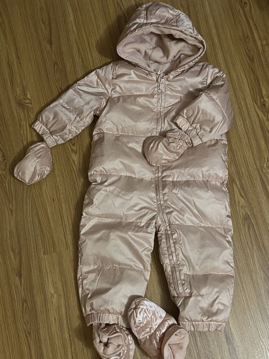 Зимовий комбінезон Gap для дівчинки