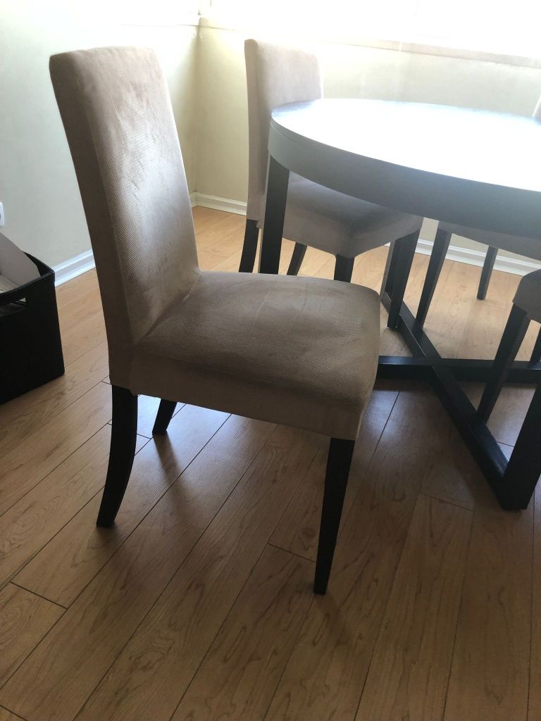 Conjunto de mesa e cadeiras da Area