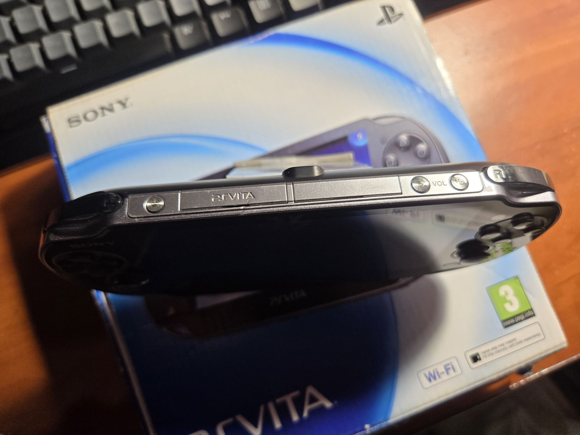 PS Vita Fat, 4GB