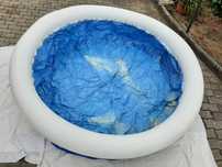 Piscina com cobertura