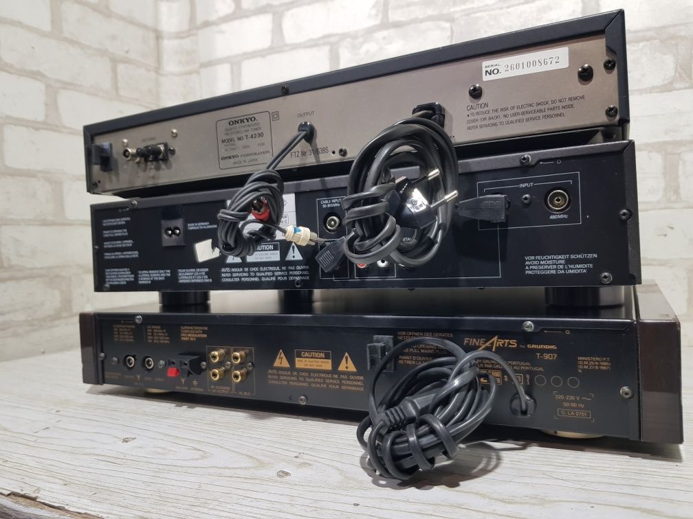 Стерео тюнери FM/AM/FINE ARTS  Grundig T-907, Telefunken DT-1500, б/у
