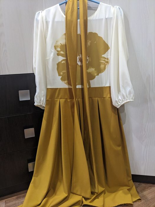 Нарядне плаття на 46 р.