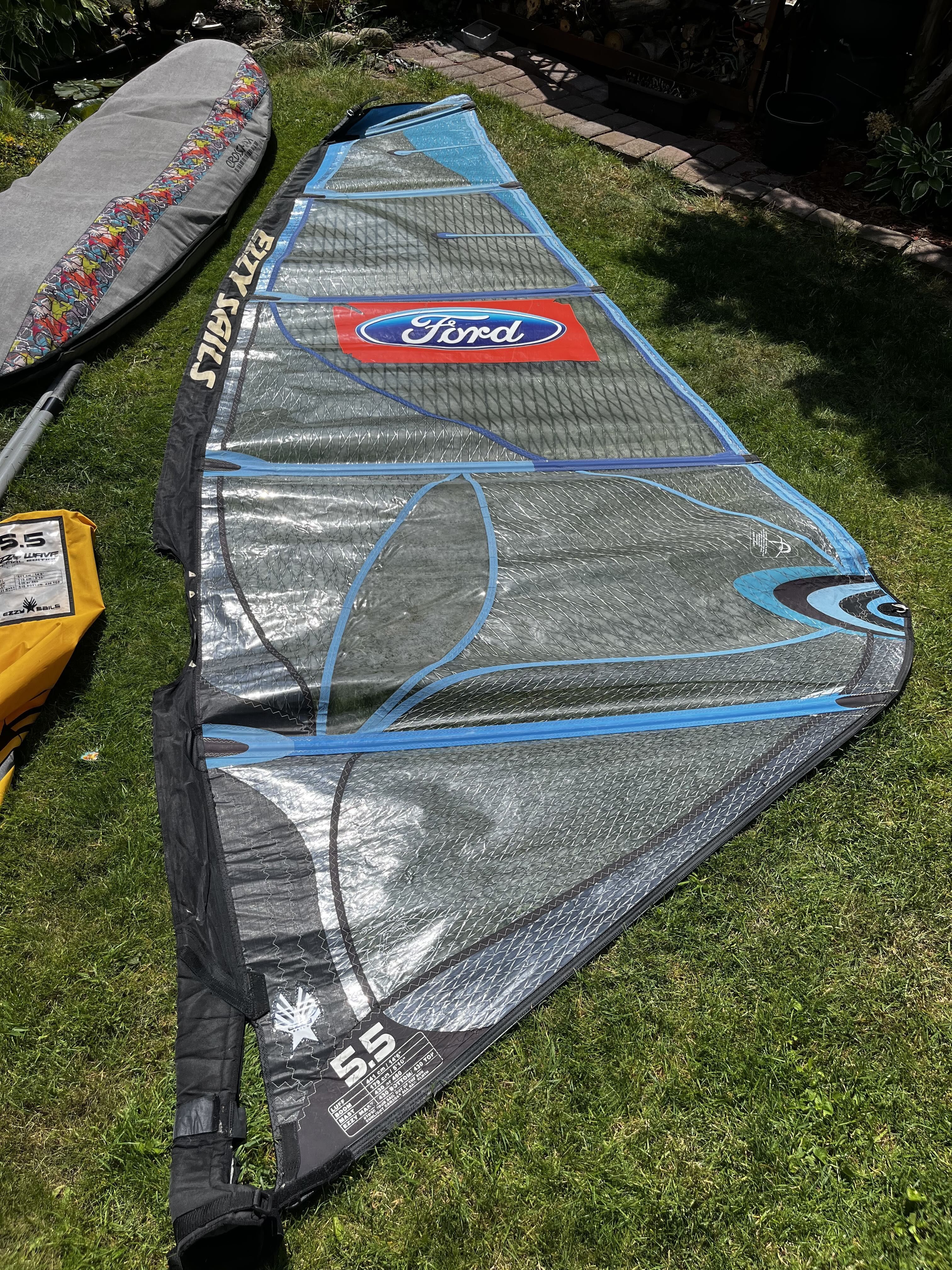 Windsurfing – kompletny zestaw: deska FireRide 135 + Ezzy Wave 5.5