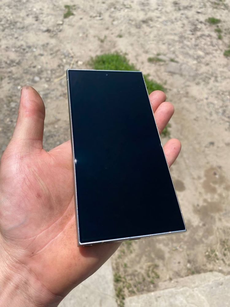 Samsung S24 Ultra Фіолетовий 12/256Гб Ідеальний стан