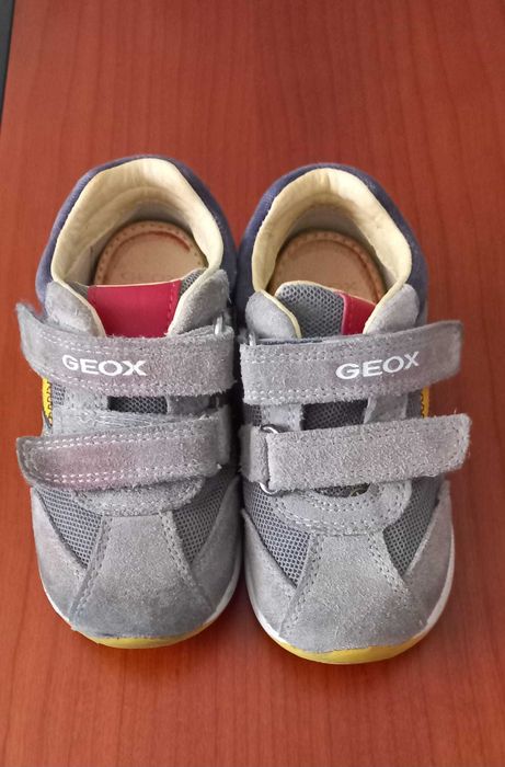 Enxoval sapatilhas/Sandálias/botas Geox bebé: T 19 a 23