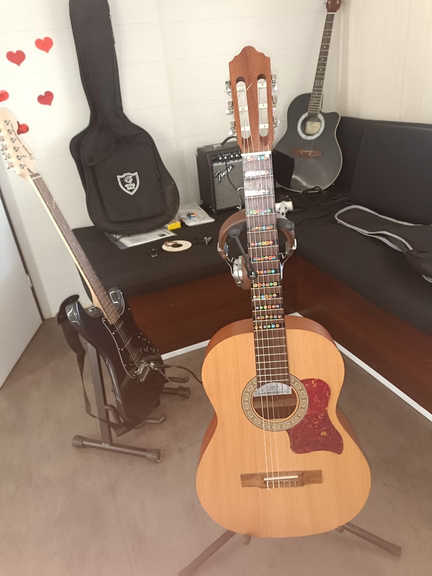 Guitarra lusitana para adultos Gc200 Op  estado impecável.ver fotos