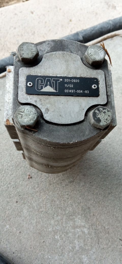 Pompa hydrauliczna do mini koparki Cat