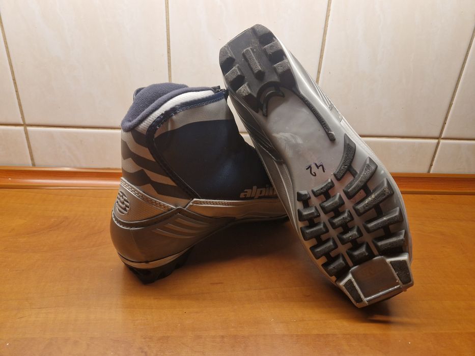 Buty do nart biegowych Alpina roz. 42 NNN