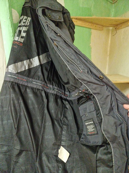 Пуховик мужской р 52-54