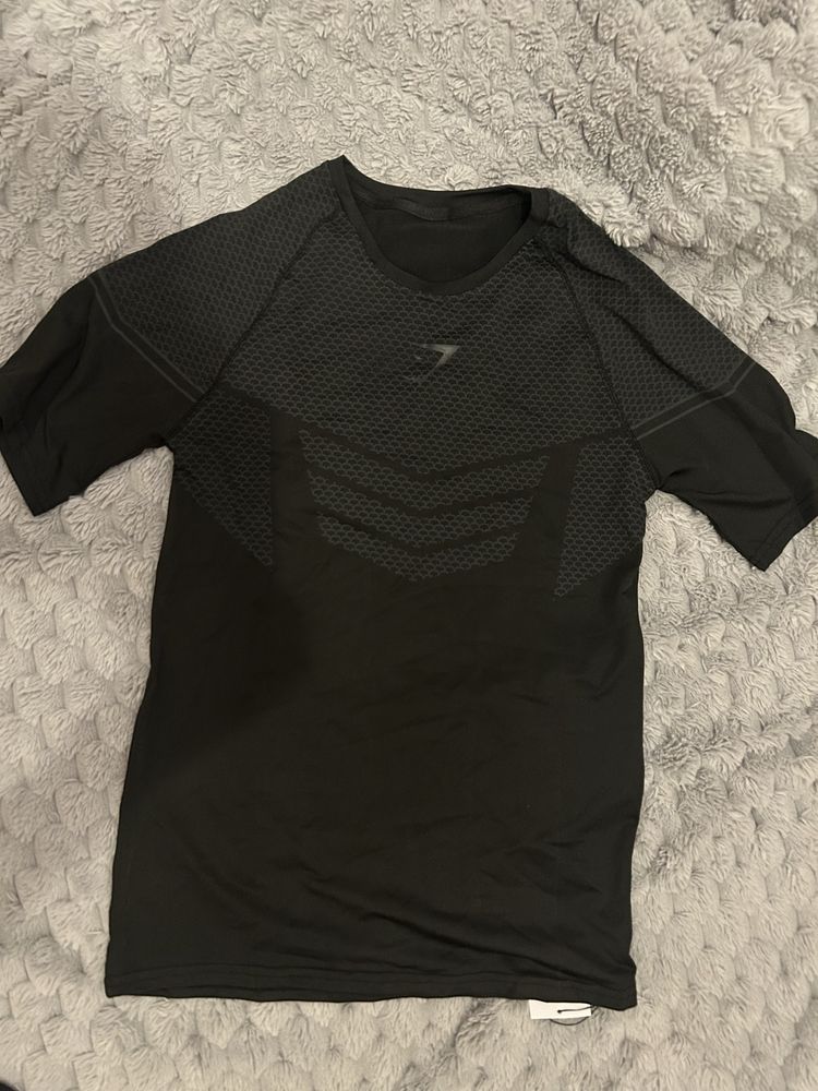 koszulka gymshark L fit M