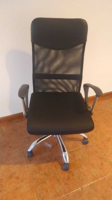 Cadeira de escritório  - como nova