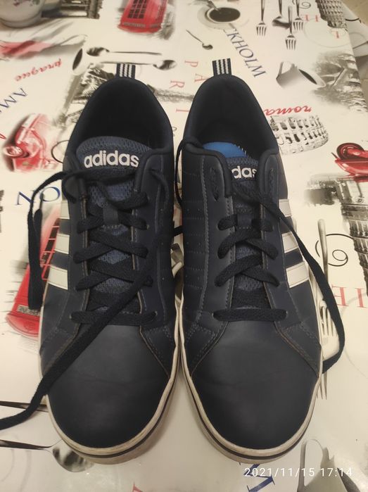 Sapatilha Adidas