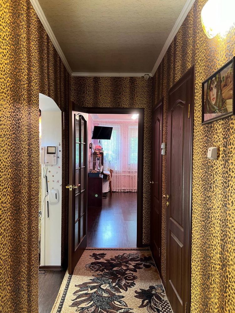 Продаж 2к по вул. Артилеристістів. Карачуни