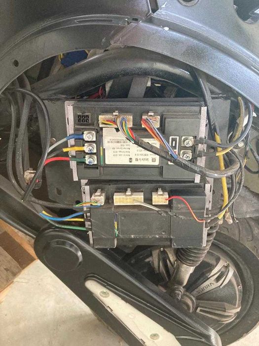 Skuter elektryczny (Sunra Havana)