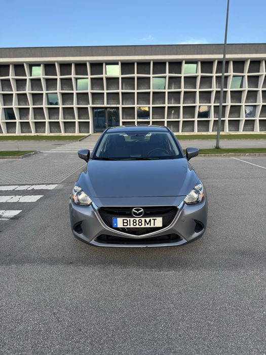 Mazda 2 1.5 105 cv 6 velocidades Ano 2015