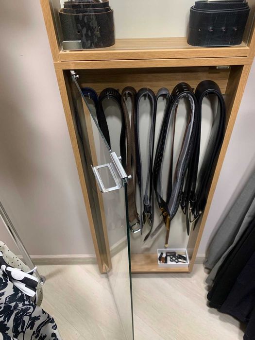 Шкаф для ремней, в идеальном состоянии