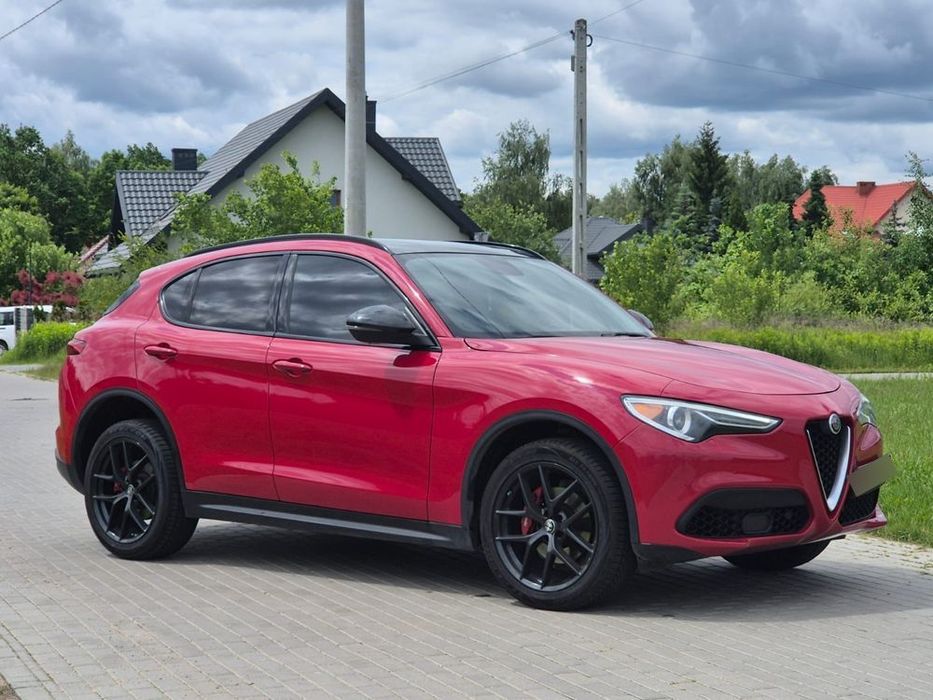 Alfa Romeo Stelvio 280km 4x4 wersjaQZAMIANA4bogate wyposażenie,mały przebieg.Zamiana