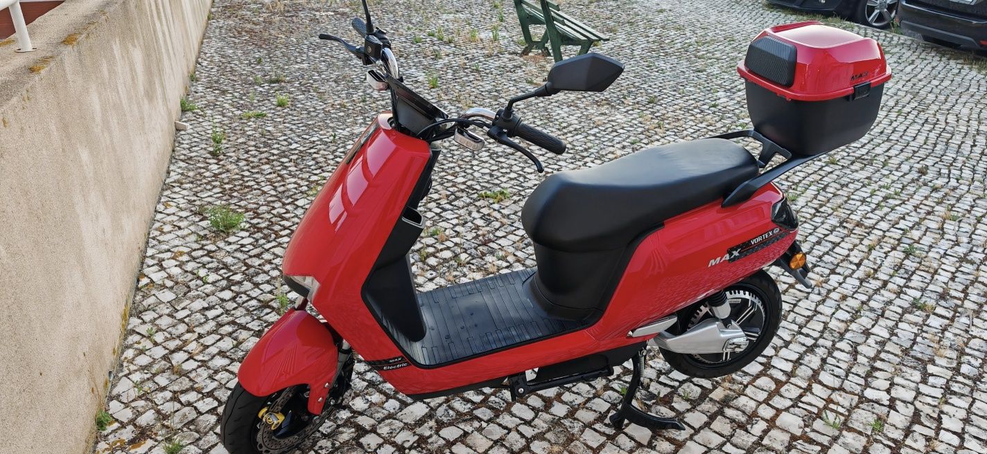 Scooter eléctrica Vortex Max - Como Nova